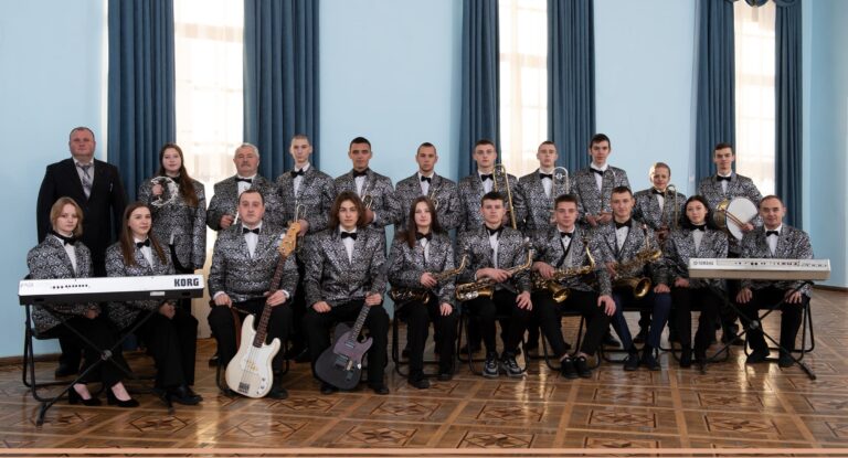 Естрадний оркестр