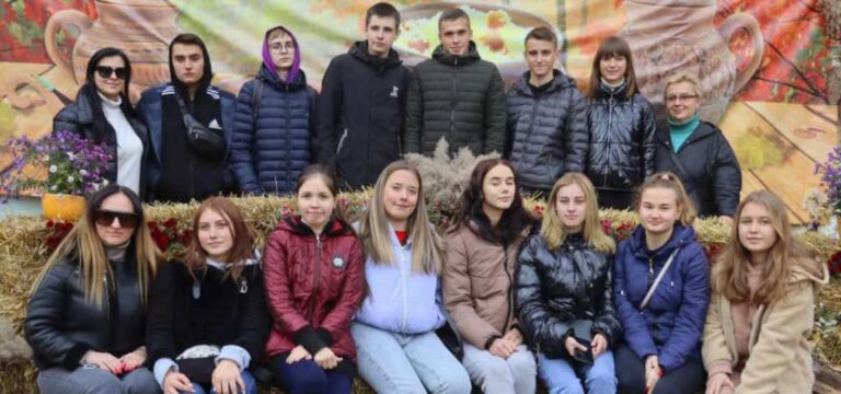 Туристичний маршрут «Диво з горнятка»