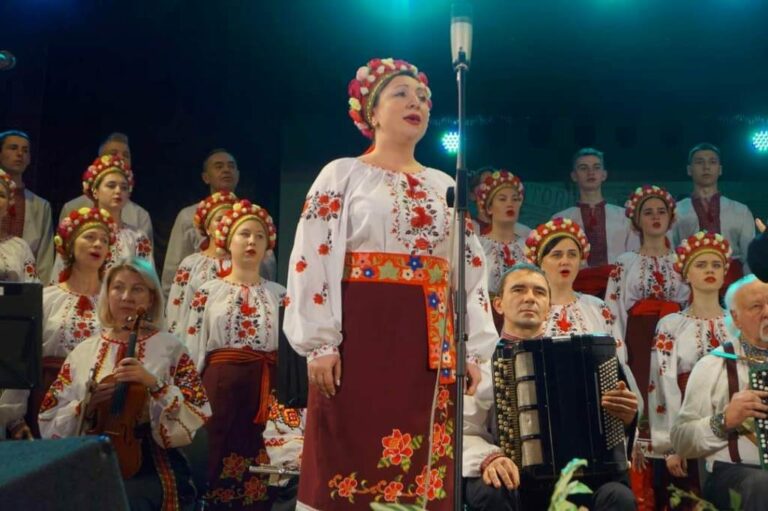 Співає Поділля Леонтовича
